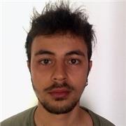 Ho vissuto a Londra e sono diplomato in un istituto tecnico